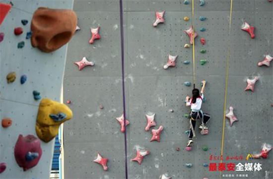 鲁普耐特攀岩俱乐部|打开青少年攀岩新领域的“金钥匙”