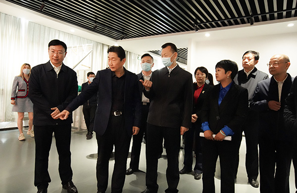 全国政协副主席、民盟中央常务副主席陈晓光带队莅临鲁普耐特集团调研