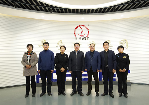 山东省统战部常务副部长李琥莅临鲁普耐特集团参观调研