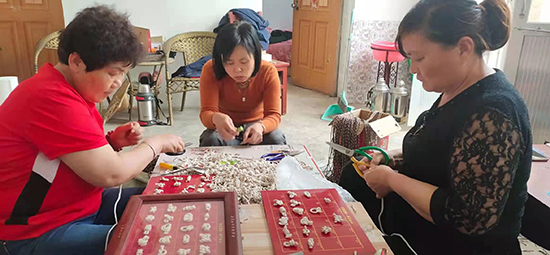 绳为纽带结穷亲，助力乡村振兴我们在路上