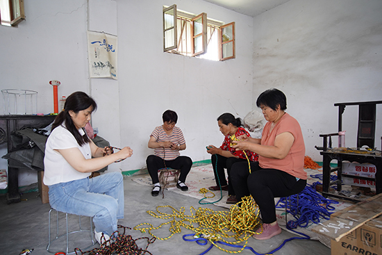 绳为纽带结穷亲，助力乡村振兴我们在路上