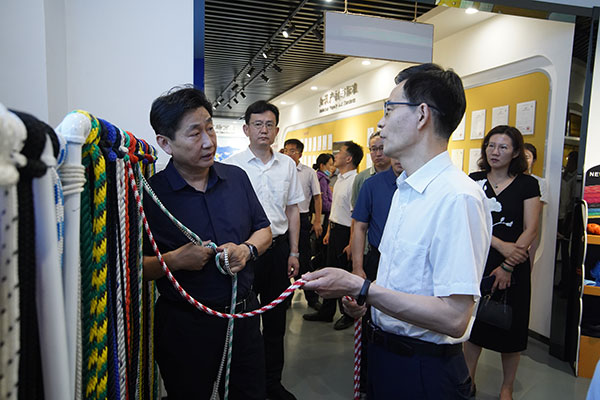 鲁普要闻|山东省科协党组书记、副主席邹广德一行莅临鲁普耐特集团参观调研