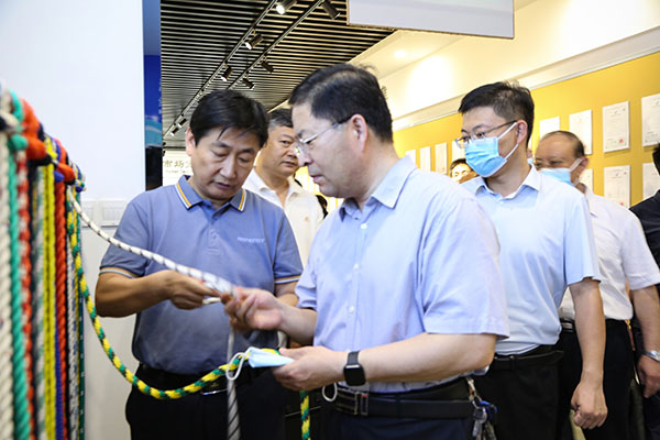 鲁普要闻|泰安市委组织部副部长，市人力资源社会保障局党组书记、局长贾玉亮一行莅临鲁普耐特集团慰问调研