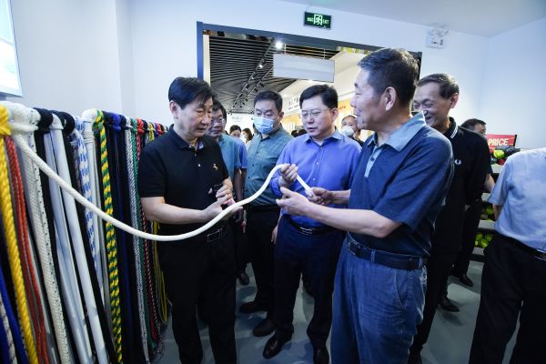 鲁普要闻|泰安市企业与企业家联合会、泰安市工业经济联合会组织会员单位莅临鲁普耐特集团参观学习