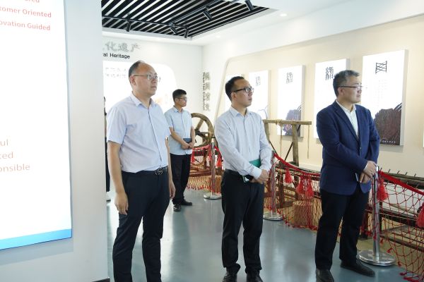 鲁普要闻|鲁普耐特集团、泰山科技学院共建智能工程产业学院签约暨揭牌仪式成功举行